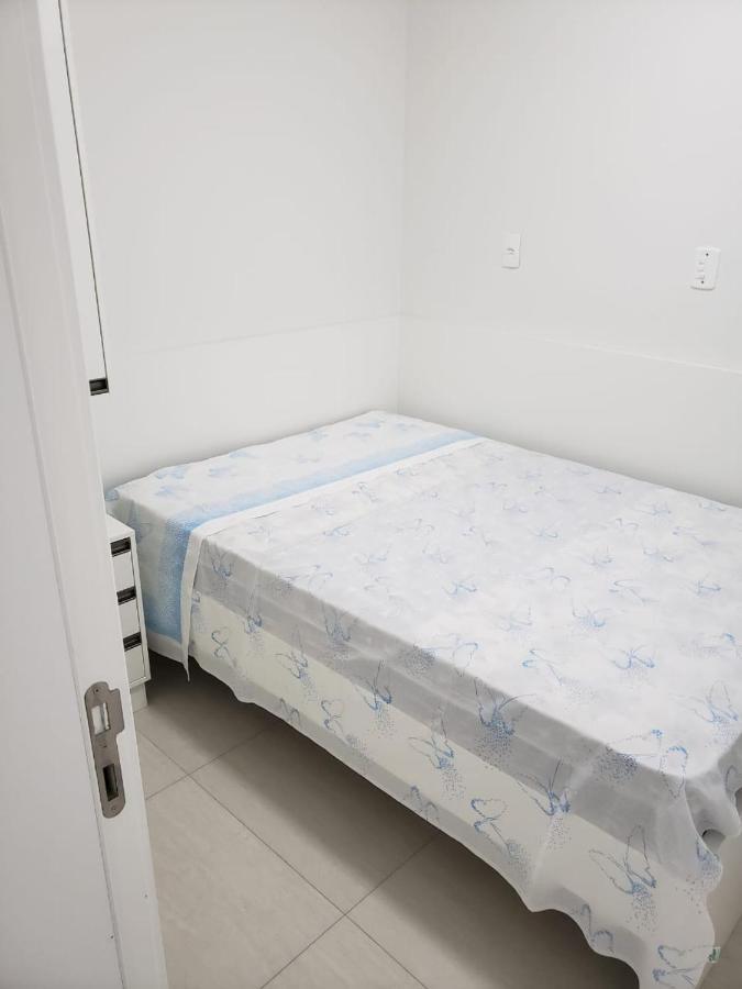Apartamento Com Vista O Mar Na Av Atlantica Em Balneario Camboriu